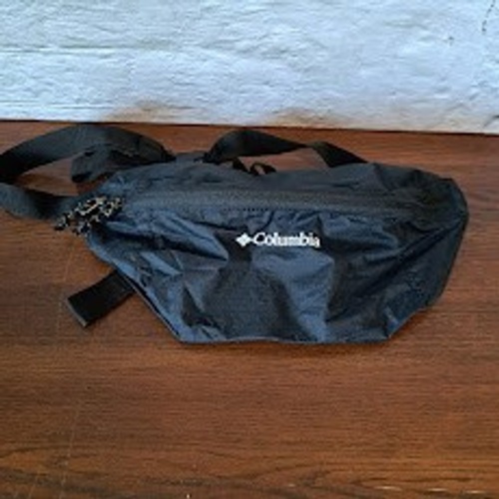 Columbia Sportswear Black Ripstop Nylon Hip Pack Waist Bag Fanny Pack Adjustable